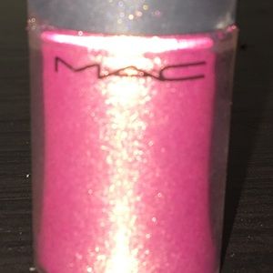 MAC rose pigment